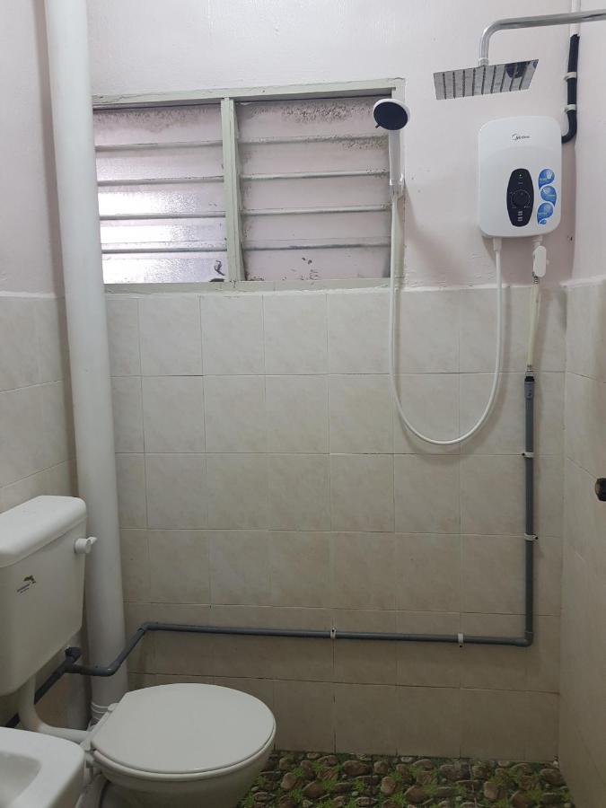 Oyo Home 90250 Sutera Wangi 3Bhk Apartment Ayer Keroh Zewnętrze zdjęcie